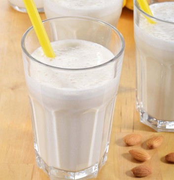 Badem ve Kuru Uzumlu Shake 2