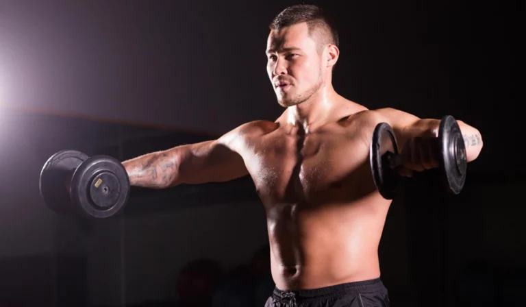 Dumbbell Front Raise Nasıl Yapılır? Nereyi Çalıştırır? Bilimsel Rehber