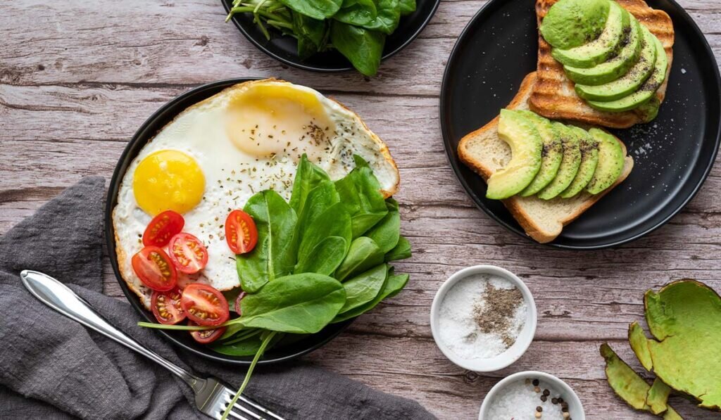 Tok Tutan Diyet Kahvaltı Tarifleri: Kolay ve Doyurucu Seçenekler